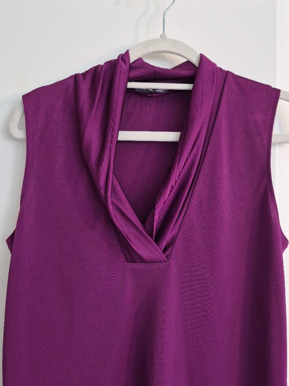 Jones New York Sleeveless Blouse Womens M Purple Draped Cowl Neck Career Top - Picture 2 of 8